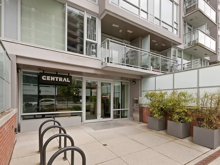 1618 Quebec St #2207 — Photo 3