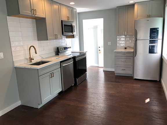 3rd image of 22 Carolina Ave