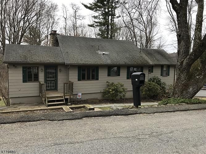1st image of 245 Sussex Ave