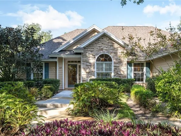 137 SW 38th Ct, Vero Beach, FL 32968