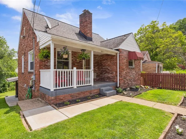 1845 Devonshire Rd, Coraopolis, PA 15108