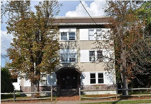 296 Main St Photo 1