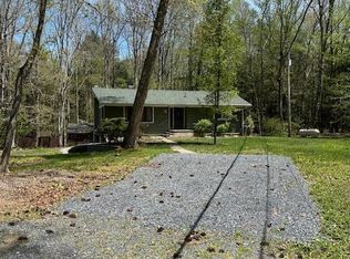 194 Reeders Run Rd, Stroudsburg, PA 18360