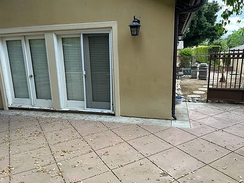 3rd image of 780 S Corrida Dr