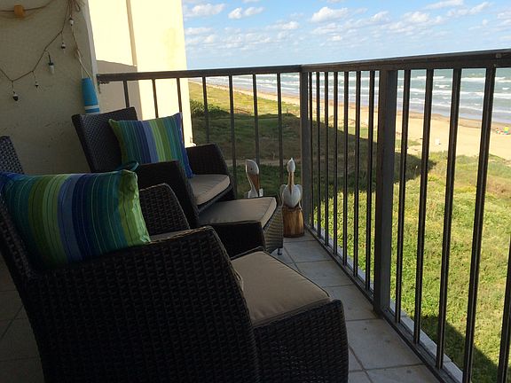 3rd image of 5570 Gulf Blvd #501