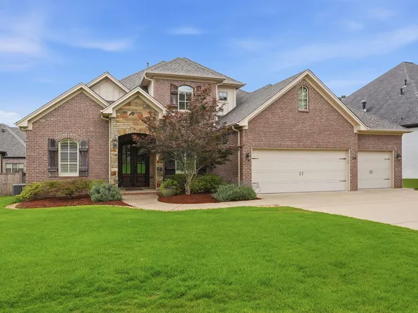 310 Miramar Blvd, Little Rock, AR 72223