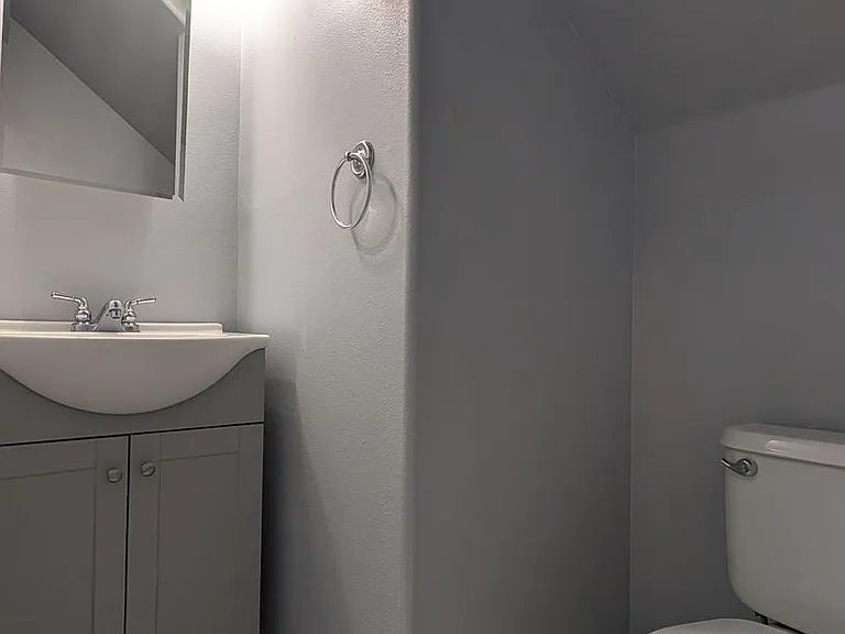 5220 Wales Dr — Photo 8