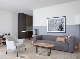 606 Capp St #305, San Francisco, CA 94110