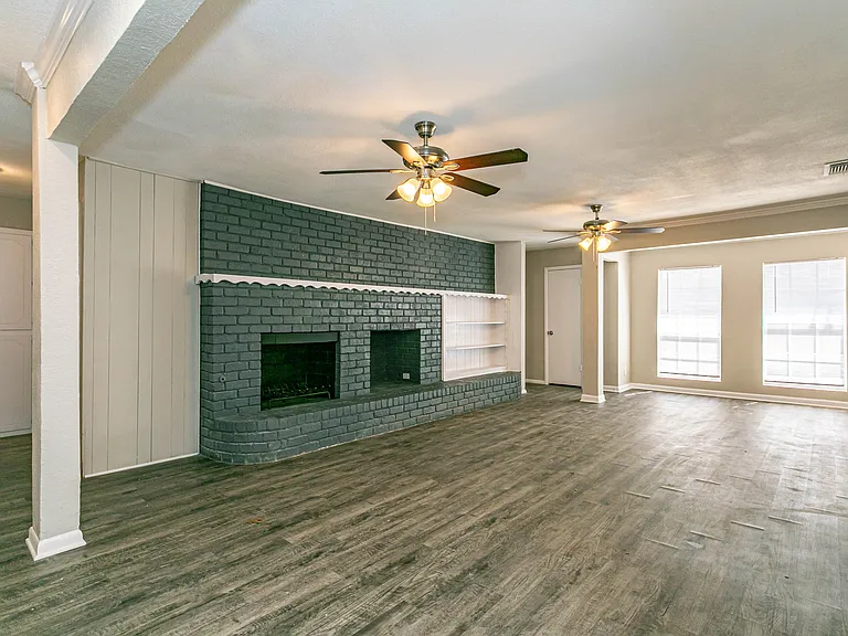 812 Stratford Dr — Photo 13