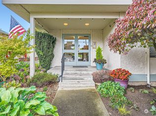 626 Main St APT 3, Edmonds, WA 98020