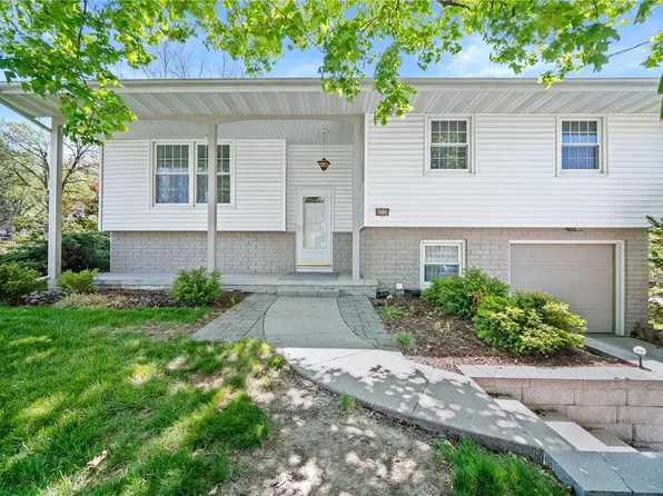 6316 Franklin Ave, Windsor Heights, IA 50324