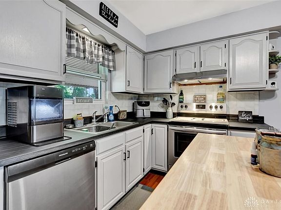 5th image of 203 Kerry St