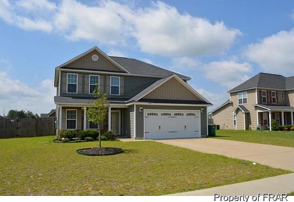 2nd image of 2131 Queen Elizabeth Ln