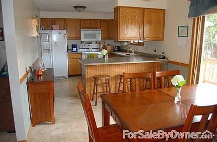 3rd image of 1625 N Westwood Cir