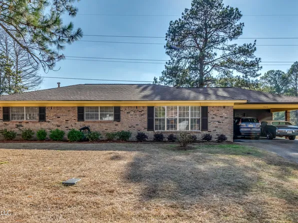 1565 Wingfield Dr, Jackson, MS 39204