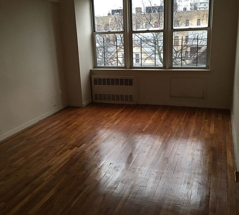 2nd image of 222 E 8th St APT 3D