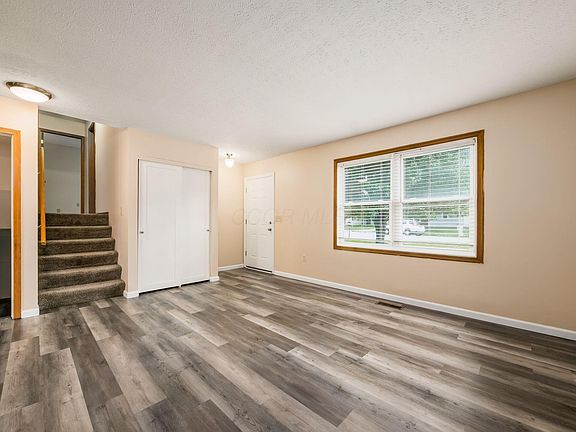 3rd image of 2479 Willow View Ct