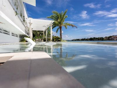 9821 E Bay Harbor L 302, Bay Harbor Islands, FL, 33154