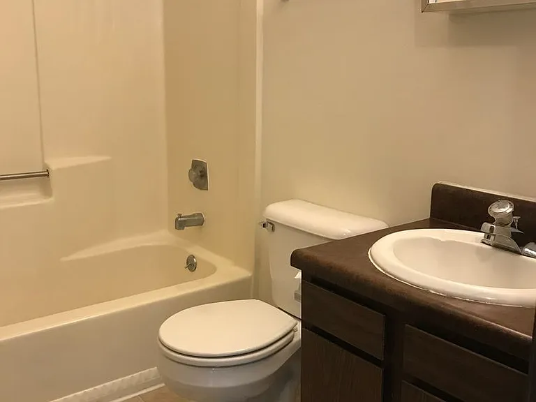 1021 Imperial Cir — Photo 11
