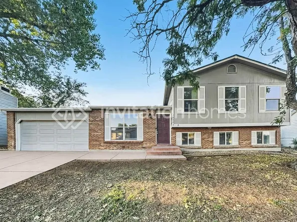 10885 Grange Creek Dr, Thornton, CO 80233