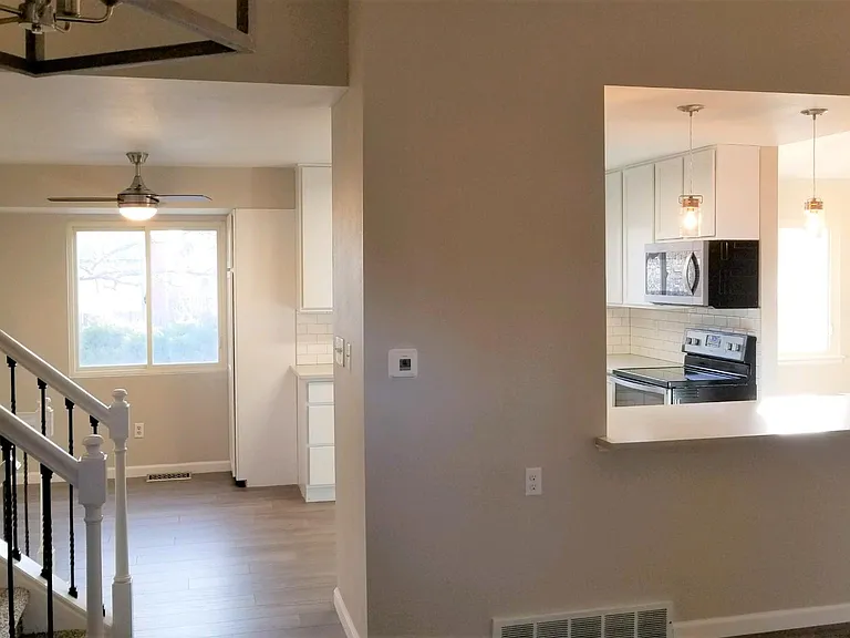 3162 Worthington Ave — Photo 6