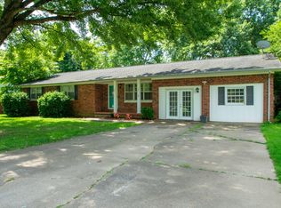 6845 Greenfield Dr, Paducah, KY 42003