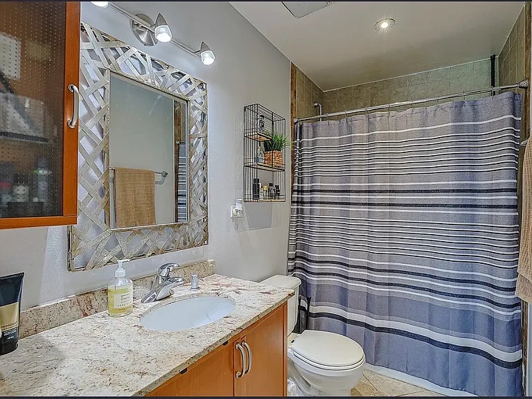 631 Derry Ct #3C — Photo 7