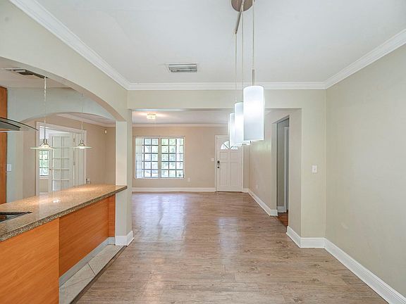 3rd image of 850 NE 118th Street