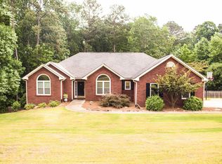 190 Ashley Dr, McDonough, GA 30252