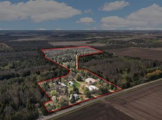 1000/1006 Irish Ln, Mount Vernon, IA 52314