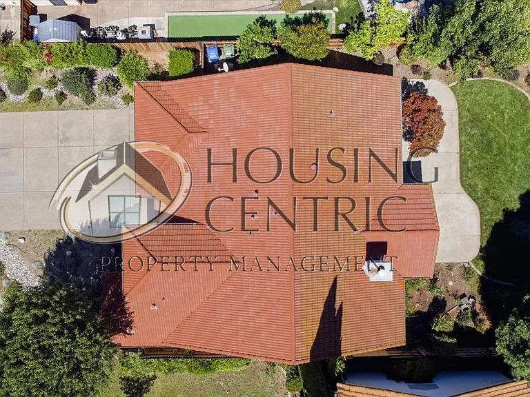 108 Pembury Way — Photo 40