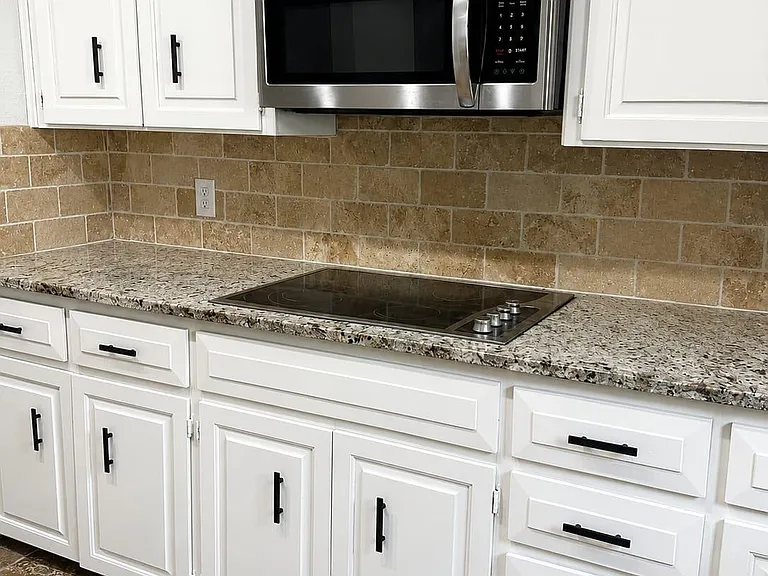 1353 Lost Creek Blvd — Photo 3