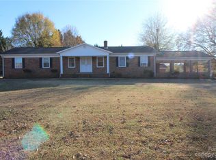 2710 25th Ave NE, Hickory, NC 28601