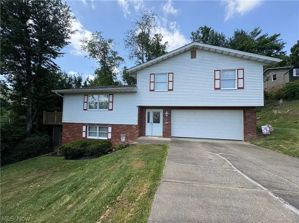 2 Franklin Dr, Bridgeport, OH 43912