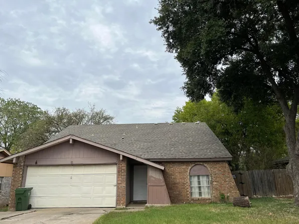 209 Stonecreek Dr, Arlington, TX 76014