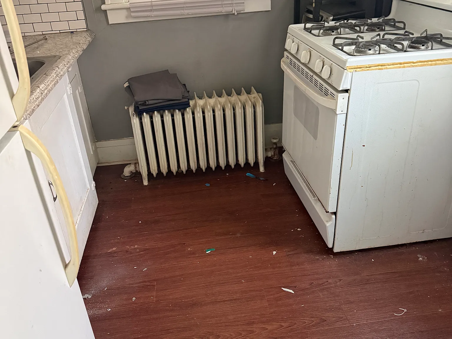 1 bed, 1000 sqft, $1,100 — Photo 4