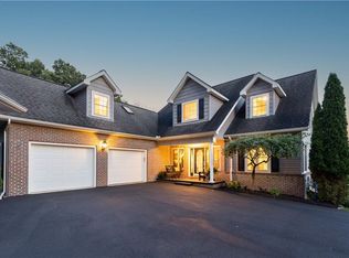 590 Briar Patch Rd, Somerset, PA 15501