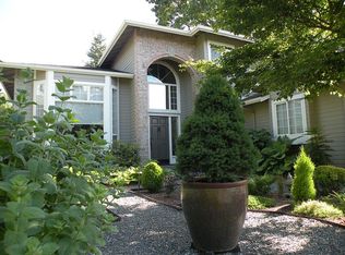 8816 207th Pl SW, Edmonds, WA 98026