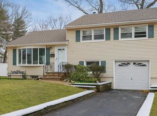 2342 Carol Pl, Scotch Plains, NJ 07076