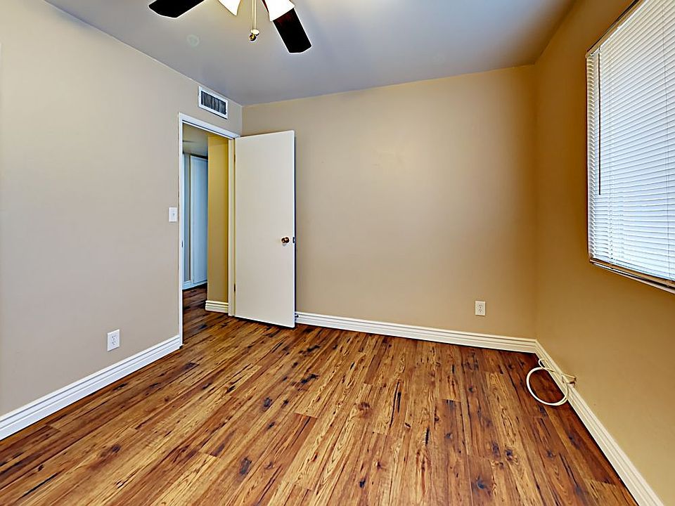 1st image of 10822 W El Dorado Dr