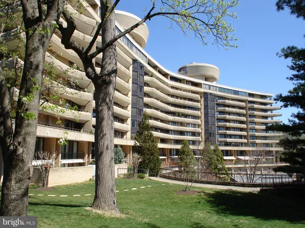 4200 Massachusetts Ave NW APT 313, Washington, DC 20016