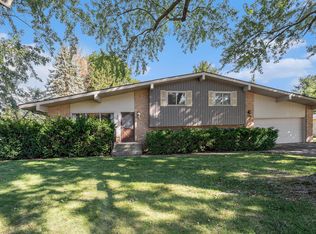 300 Maplecrest Ave, Sturgis, MI 49091