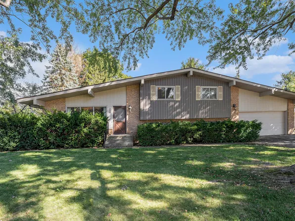 300 Maplecrest Ave, Sturgis, MI 49091