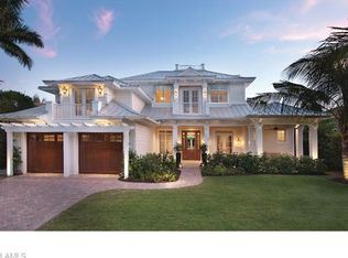 374 5th Ave N, Naples, FL 34102