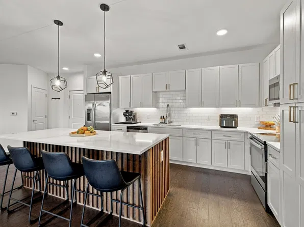 1677 54th Ave N APT 333, Nashville, TN 37209