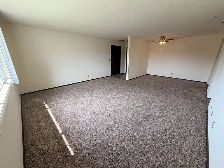 Kimberly Club Apartments — Photo 104