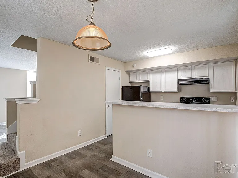 Towne at Lakewood Heights — Photo 34