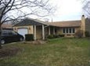 328 Rowan Dr, Berea, OH 44017