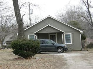 7231 S Benton Ave, Kansas City, MO 64132