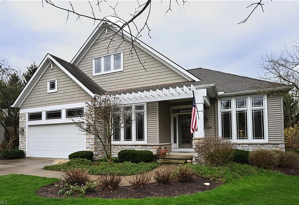 1st image of 30955 Walden Dr